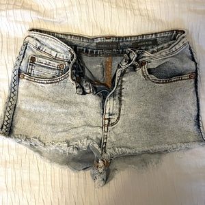 Kendall & Kylie shorts, high rise, braided denim detail
